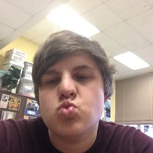 Meet your Posher, Marissa